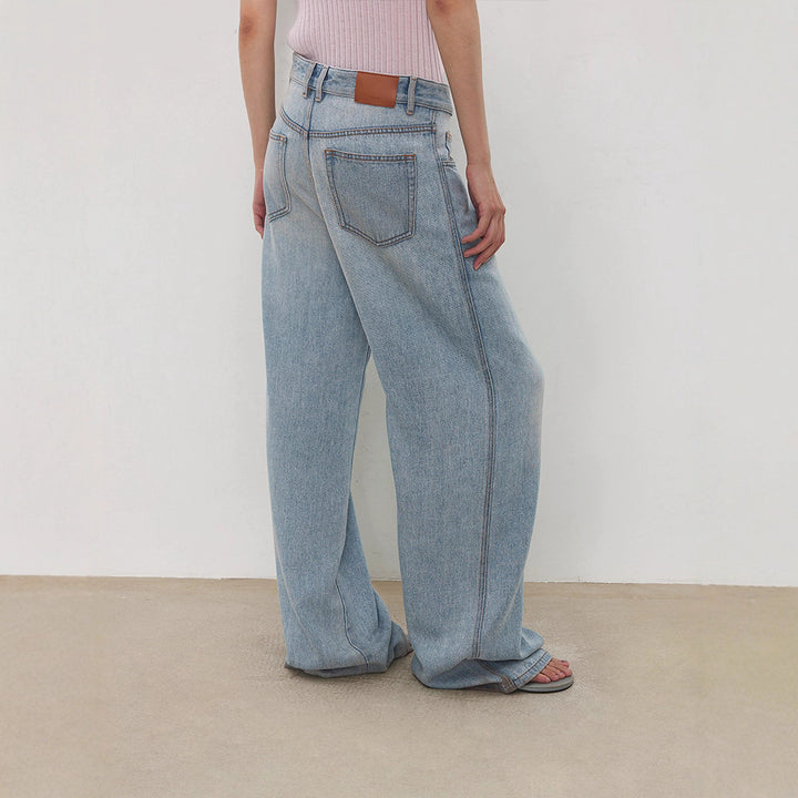 Wide jeans for women in a relaxed vintage style with a high waist and frayed hems Lune London