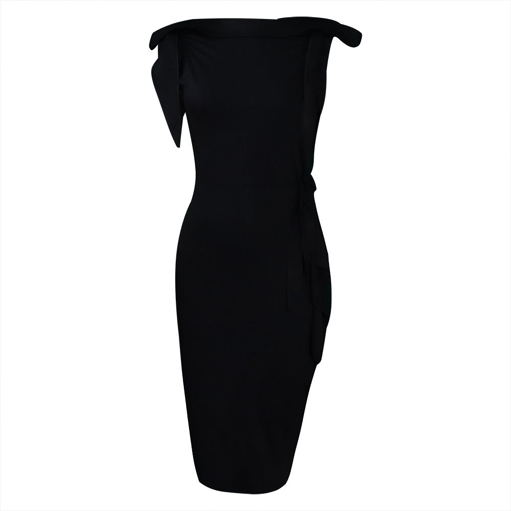 Sheath dress for women with elegant shoulders Lune London
