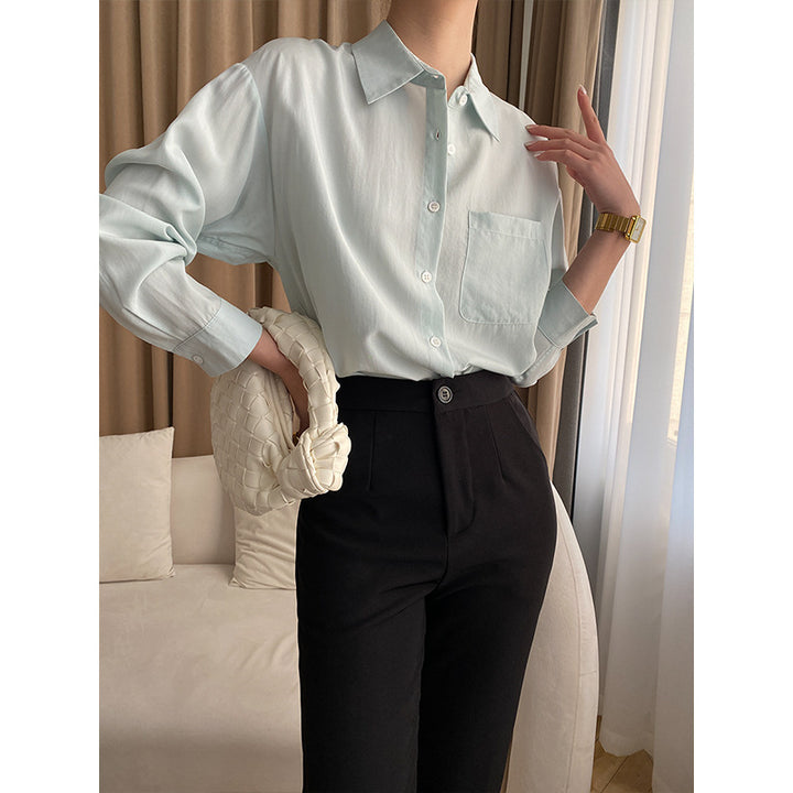 Women's elegant and airy blouse with button details Chic & Stil
