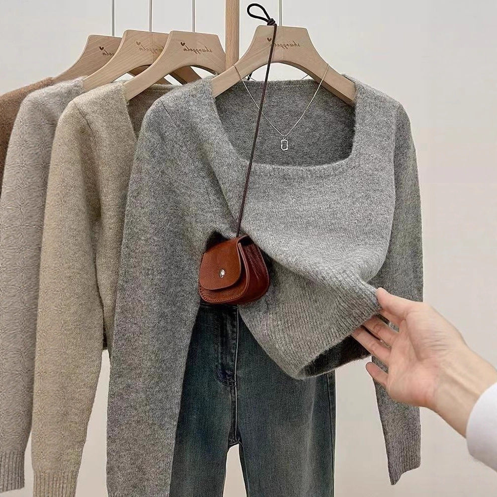 Pull court élégant pour femmes avec encolure carrée et texture à maille fine Chic & Stil
