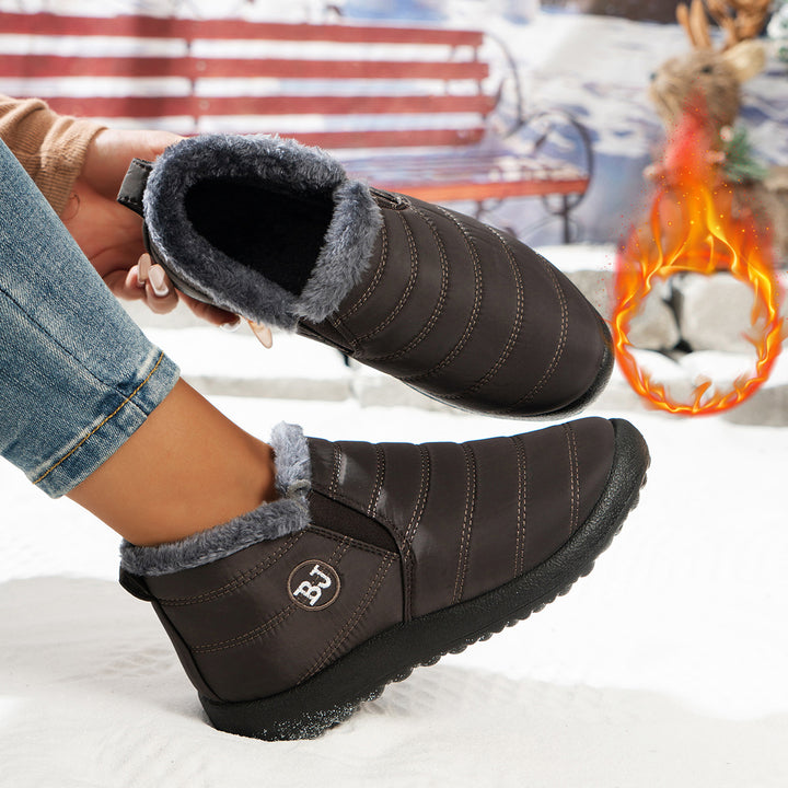 Comfortable winter boots for women with cozy lining and non-slip sole Lune London
