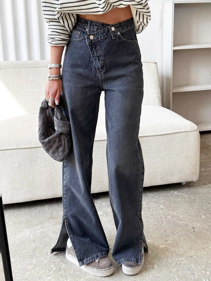 High-waisted jeans for women, wide cut and side slits Lune London