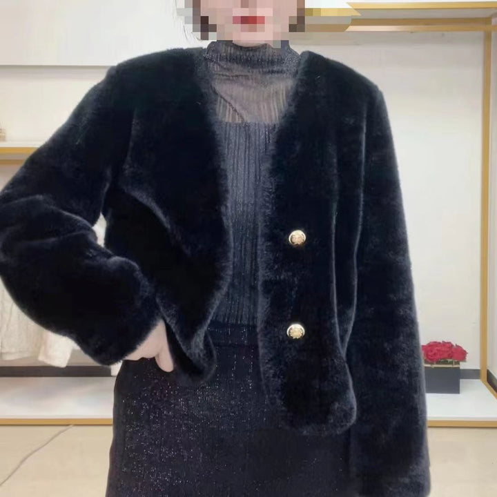 Veste courte en peluche pour femmes avec boutons élégants Chic & Stil