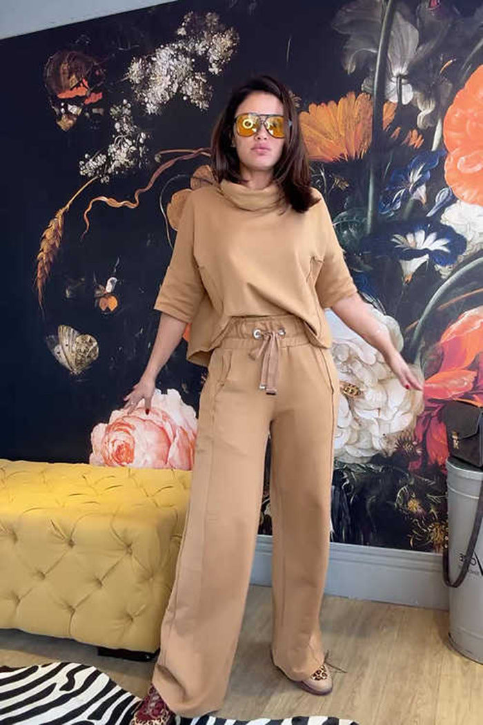 Ladies Leisure Suit Lune London