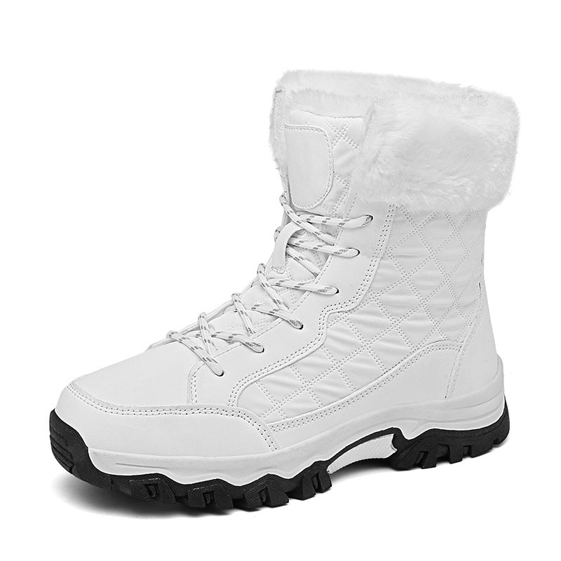 Women’s winter boots lined with non-slip sole and insulating synthetic fur Lune London