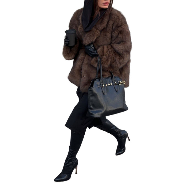 Luxury faux fur coat for women with elegant cut Lune London