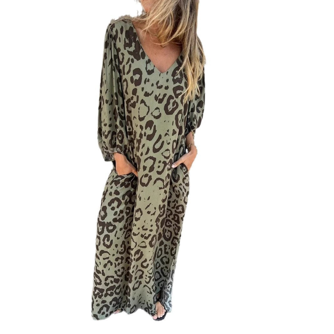Maxi dress for women with an exclusive leopard pattern and practical side pockets Lune London