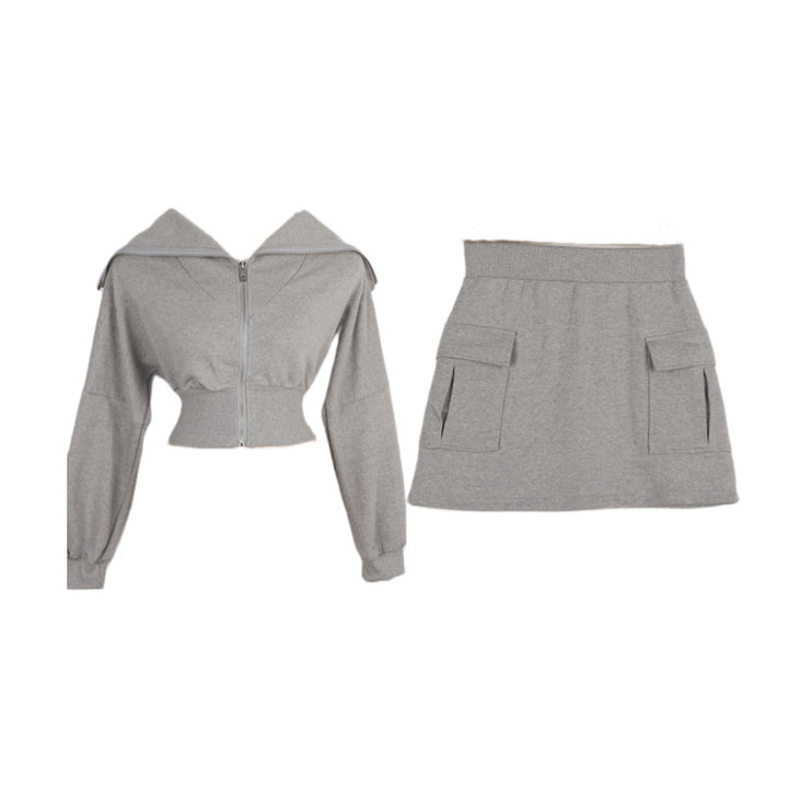 Ladies sporty hoodie dress with practical pockets Chic & Stil
