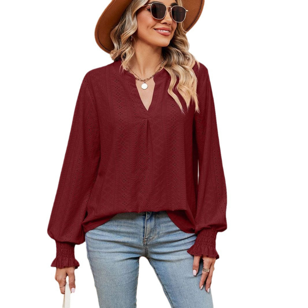 Women's blouse with lace pattern and elegant cut Lune London