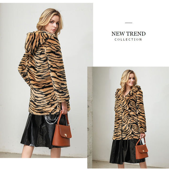 Women's faux fur jacket with tiger stripe pattern Lune London