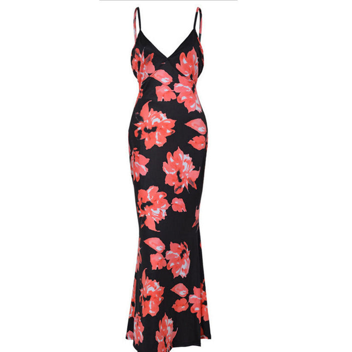 Elegant maxi dress for women with floral print and thin straps Lune London