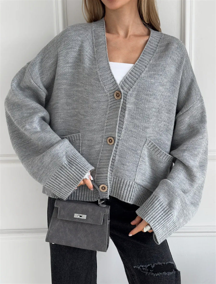 Women Chunky Knit Cardigan with Convenient Pockets Lune London