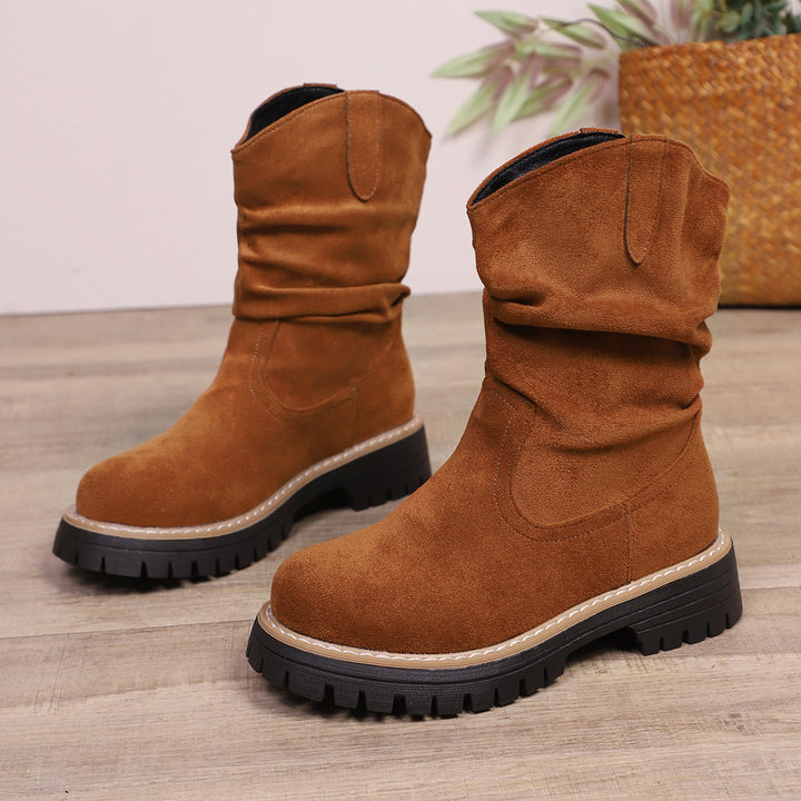 Soft suede boots for women with a relaxed crumpled aesthetic and a sturdy molded sole Lune London