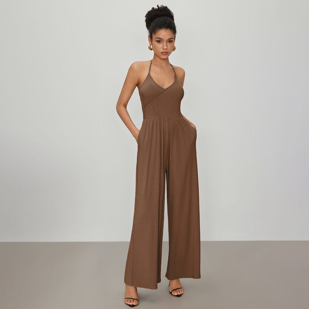 Combinaison femme avec un élégant décolleté en V et une coupe ample Chic & Stil