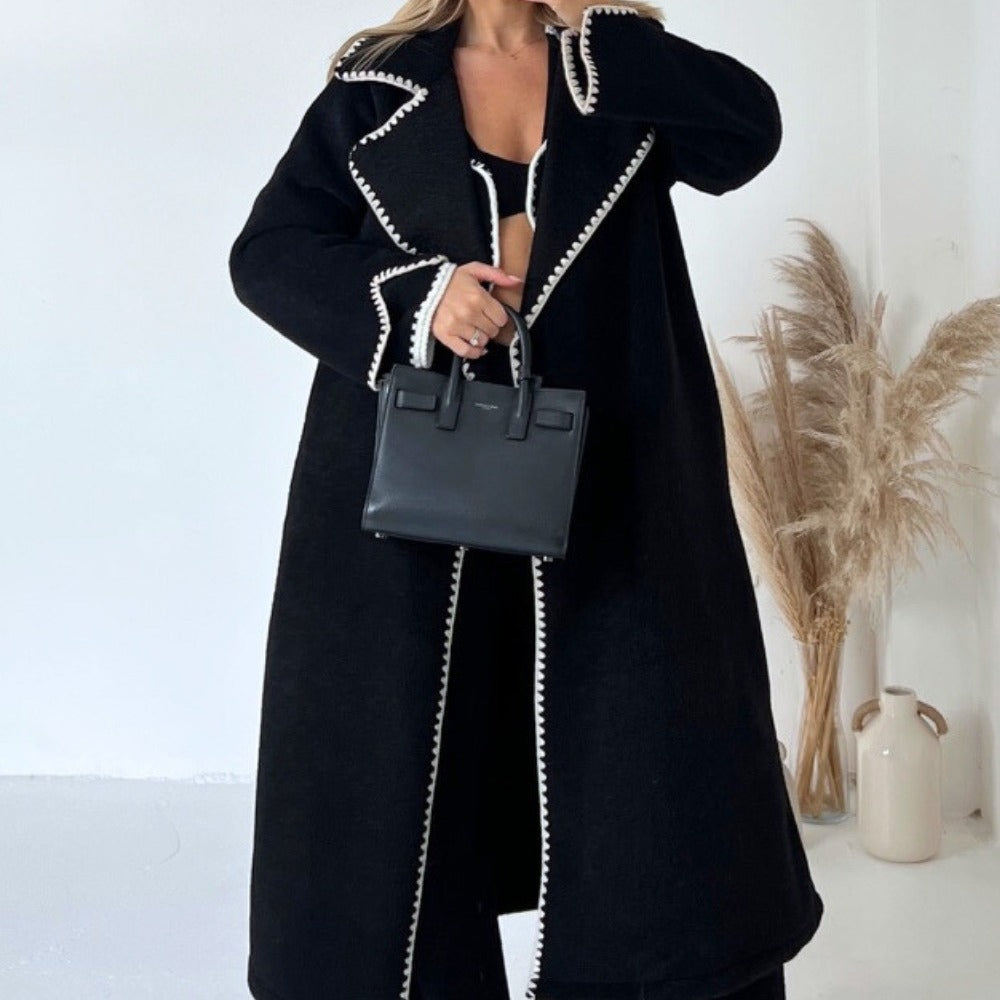 Ladies elegant and comfortable coat with fine contrasting stitches Lune London