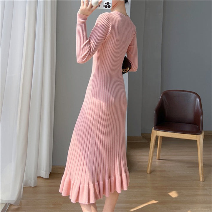 Knit dress for women with an elegant ribbed structure and a fluid hem Lune London