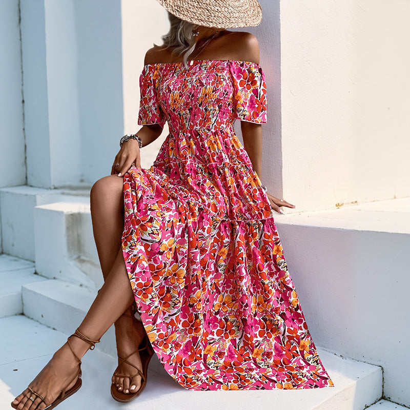 Robe maxi décolletée pour femmes avec motif floral et détails en volants Chic & Stil