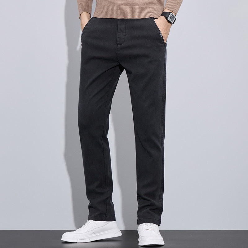 Elegant chino pants for men with slim-fit cut and versatile pockets Lune London