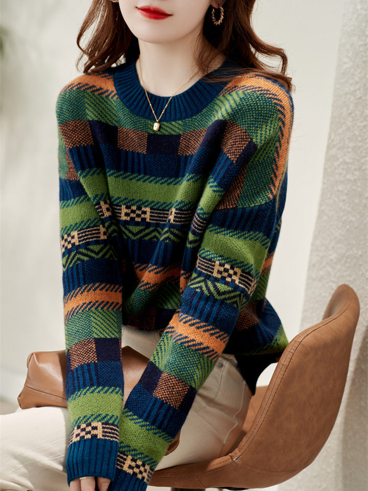Knitted patterned sweater for women with a round neckline and soft, fluffy texture Lune London