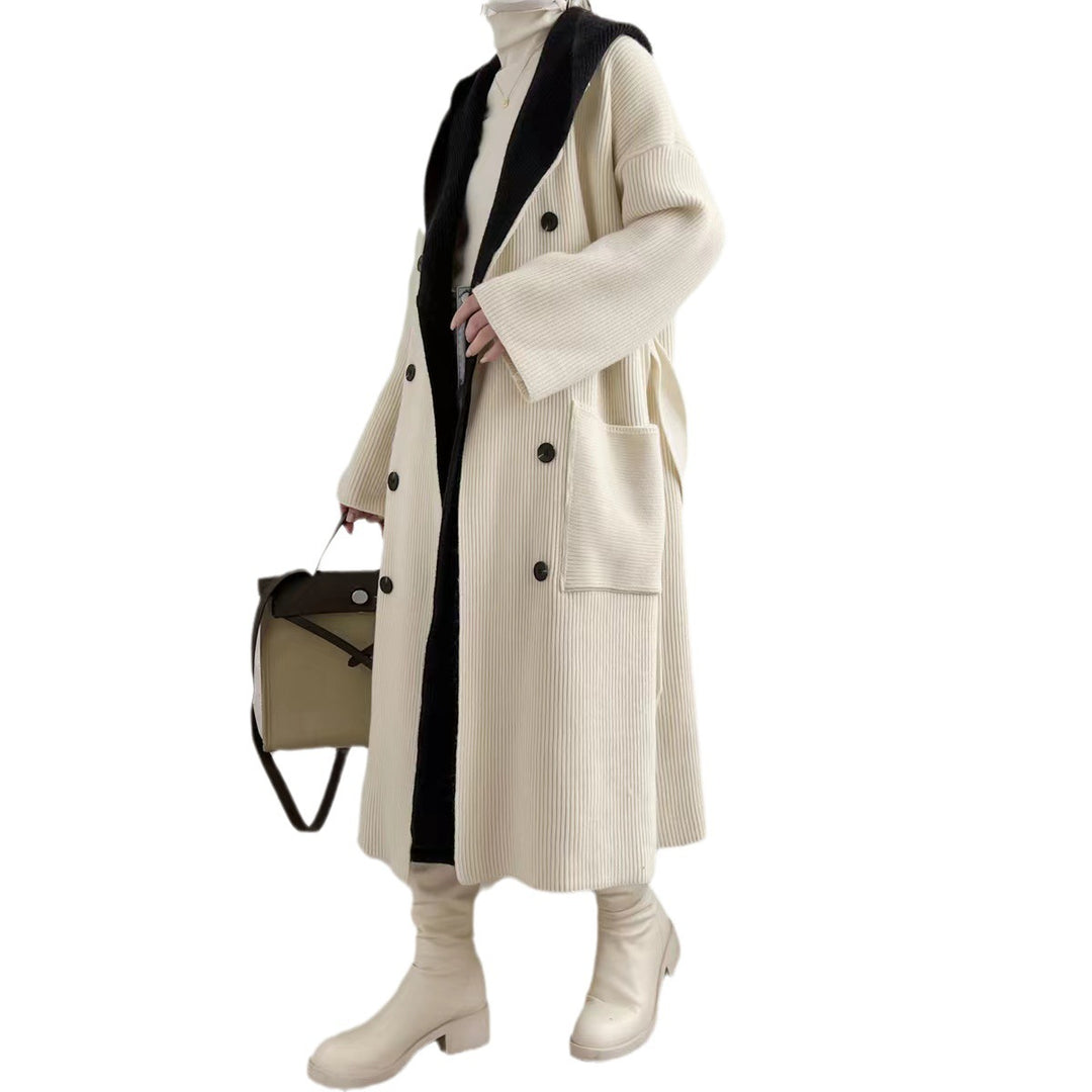 Elegant ladies long coat with belt and contrasting sleeves Lune London