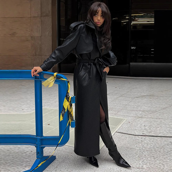 Synthetic leather trench coat for women with top and belt at the waist Lune London
