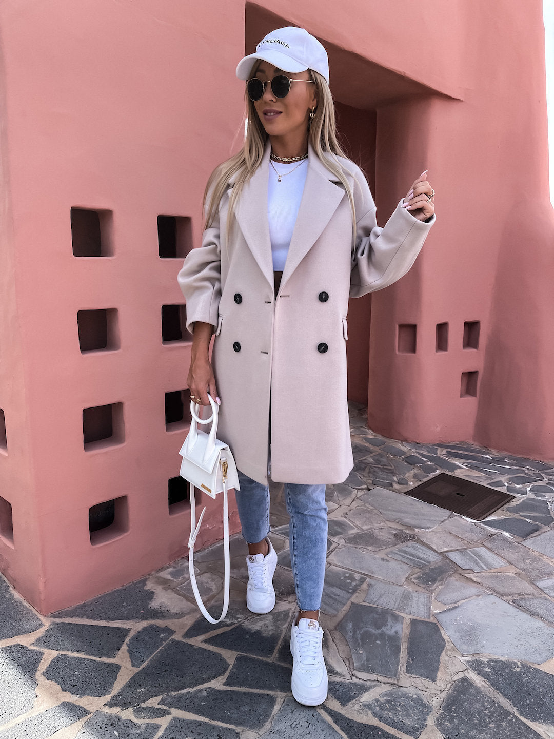Elegant double-breasted coat for women in cloth Lune London