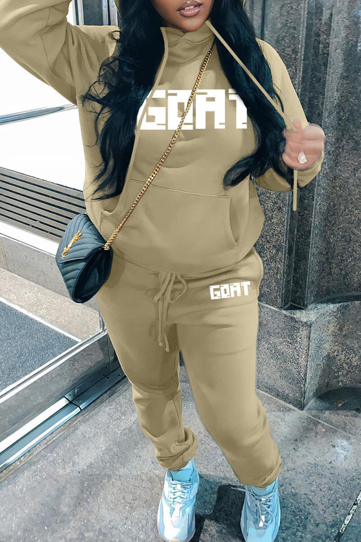 Women's jogging set with innovative logo design Lune London