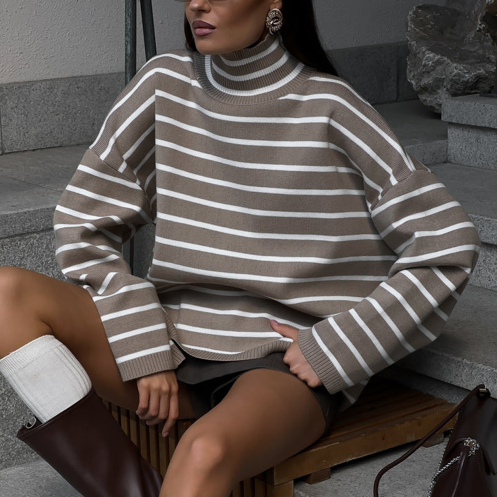 Women's Stylish Oversized Sweater with Striped Pattern Chic & Stil