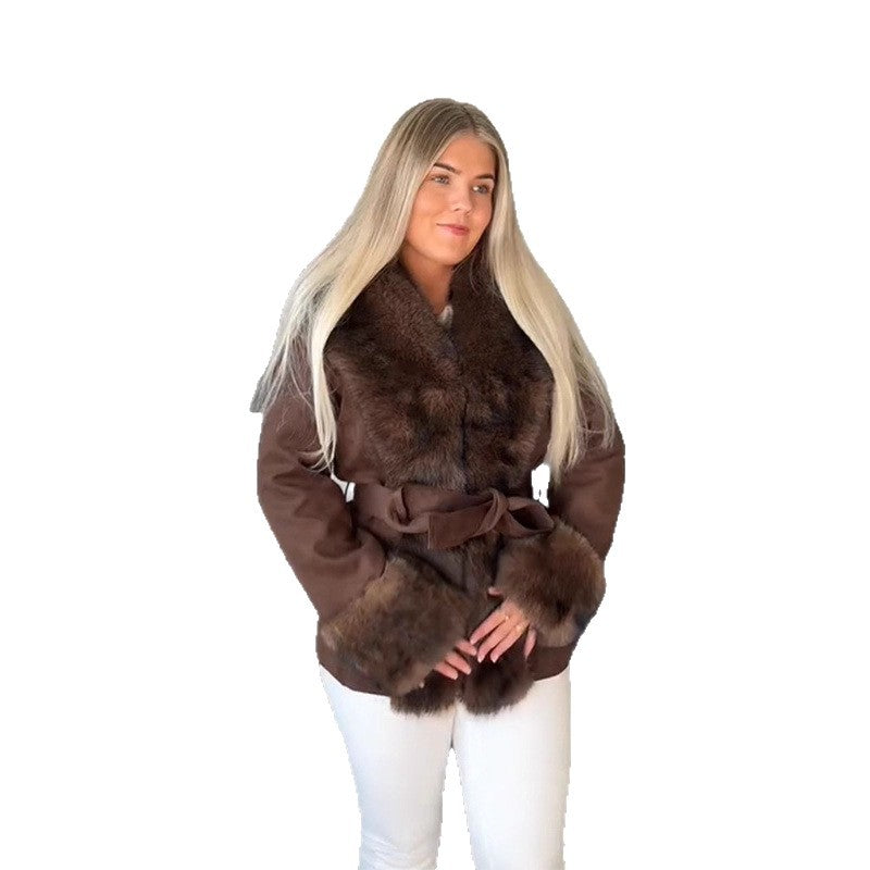 Manteau en fausse fourrure luxueux pour femmes avec ceinture à la taille Chic & Stil
