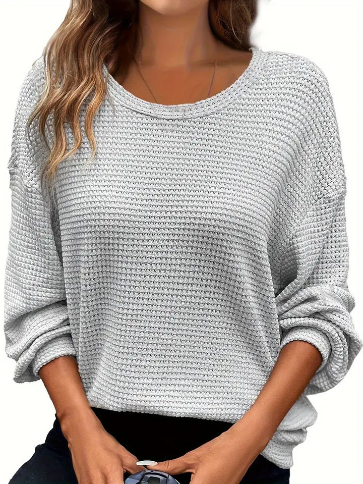 Casual knitted sweater for women with loose fit and elastic cuffs Lune London