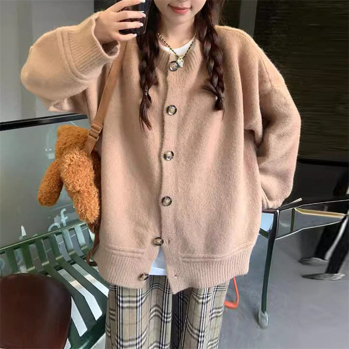 Casual knit jacket for women with large buttons and oversized fit Lune London