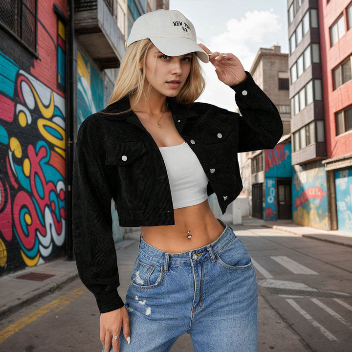 Cropped corduroy jacket for women with stylish details and practical pockets Chic & Stil