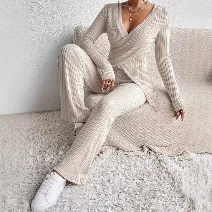 Timeless ladies knit lounge set Lune London