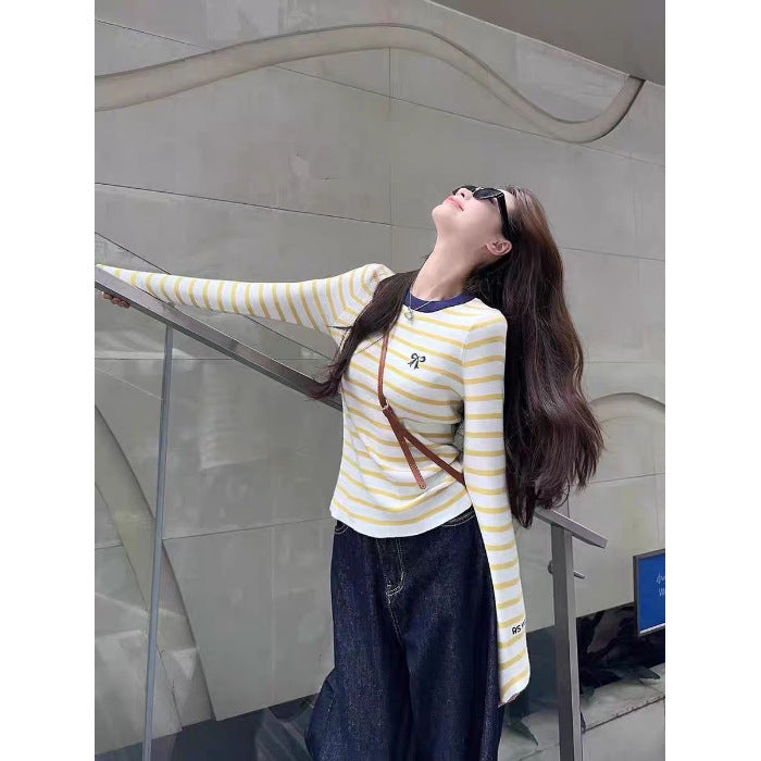 Ladies fashionable long sleeve shirt with stripe pattern Chic & Stil