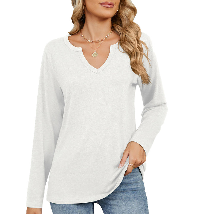 Long sleeve women's T-shirt with trendy V-neck and relaxed fit Lune London