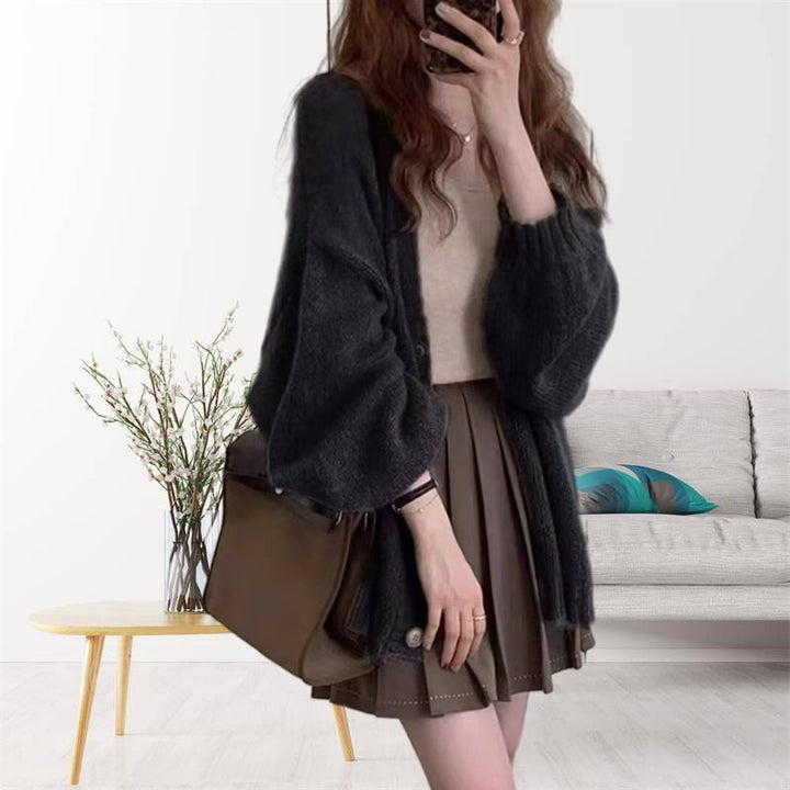 Oversized casual knit jacket for women with voluminous sleeves and practical pockets Lune London