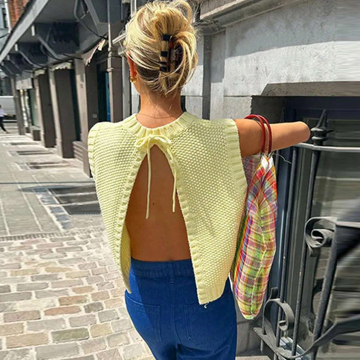 Fashion knitted sweater for women with open back and lace-up details Lune London