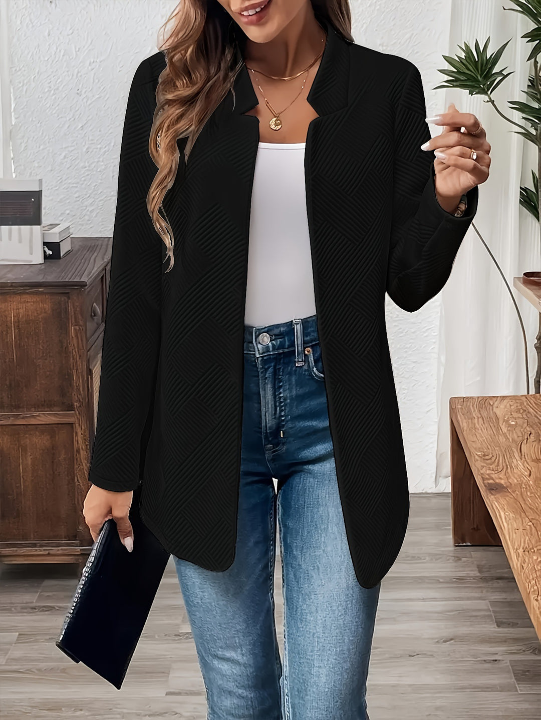 Elegant and structured women's blazer in minimalist design Lune London