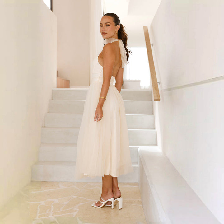 Elegant cocktail dress for women in tulle with high collar design Chic & Stil
