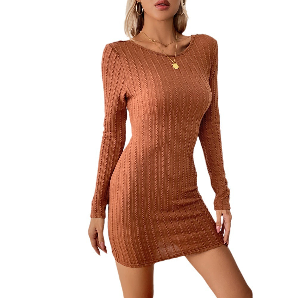Elegant knitted mini dress for women with long sleeves and a chic ribbed design & Stil