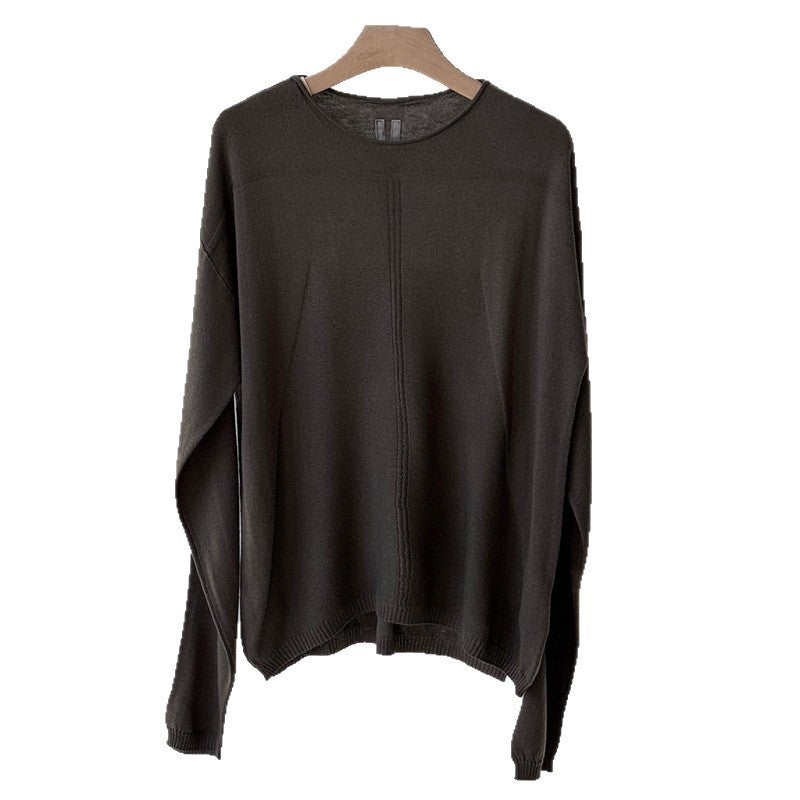 Casual knit sweater for women with an oversized fit and a chic and stylish striped pattern