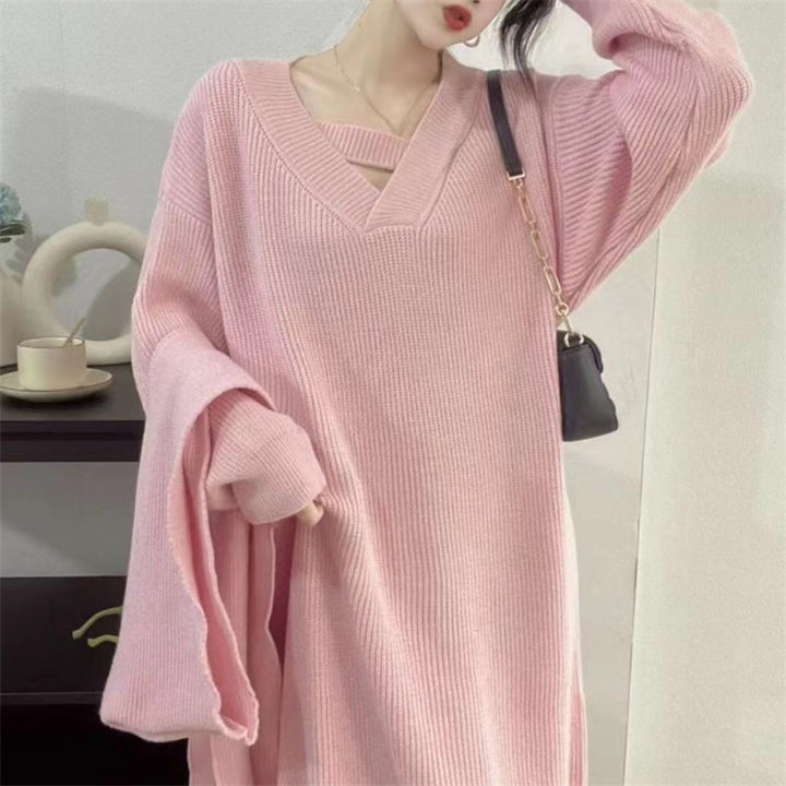 Robe en tricot pour femmes avec décolleté en V profond et coupe décontractée Chic & Stil