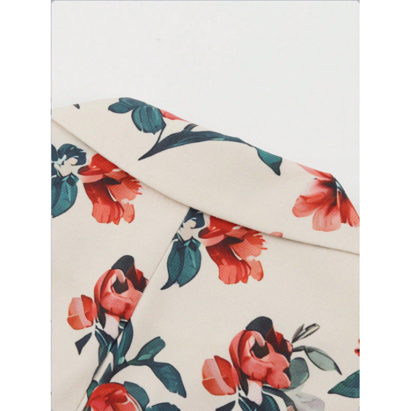 Women's jacket with floral patterns and modern cut Lune London
