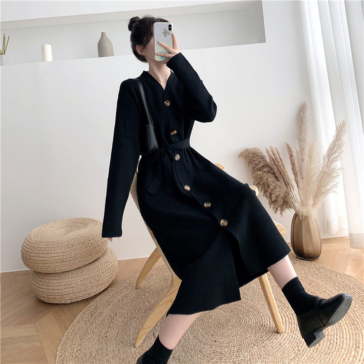 Robe tricotée élégante pour femme avec ceinture et boutons Chic & Stil