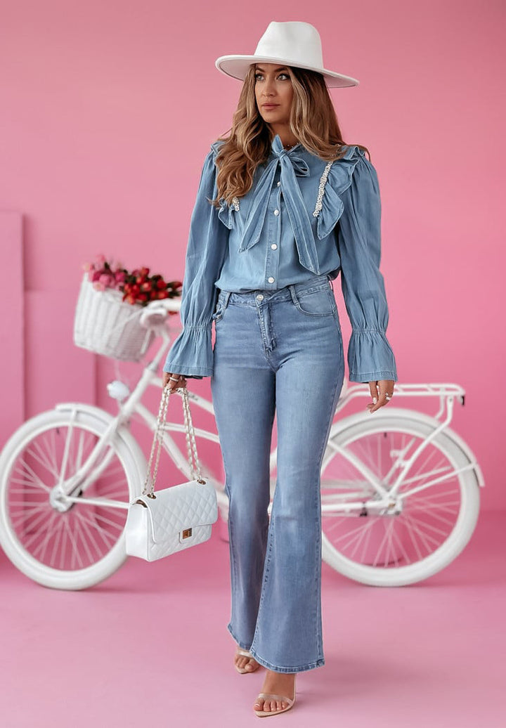 Ladies blouse shirt with ruffles and trendy collar Lune London