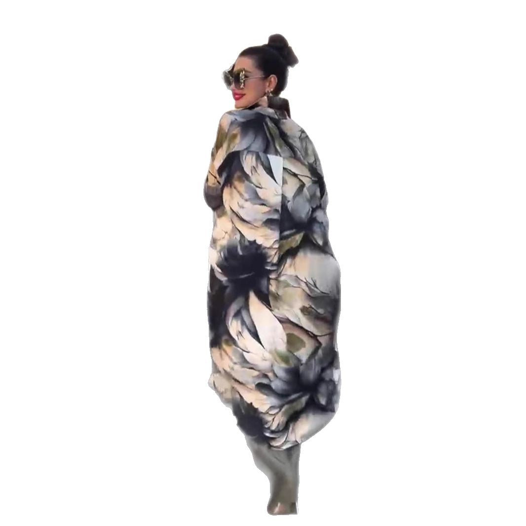 Trendy long t-shirt for women with floral print and relaxed fit Chic and Style