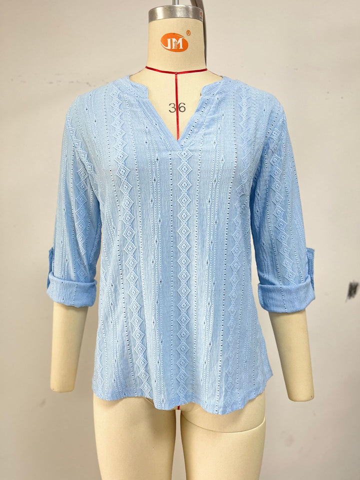 Ladies Elegant and light blouse with V-neck Lune London
