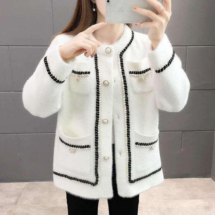 Cardigan pour femmes avec mélange de coton à la mode et boutons en perles brillants Chic & Stil
