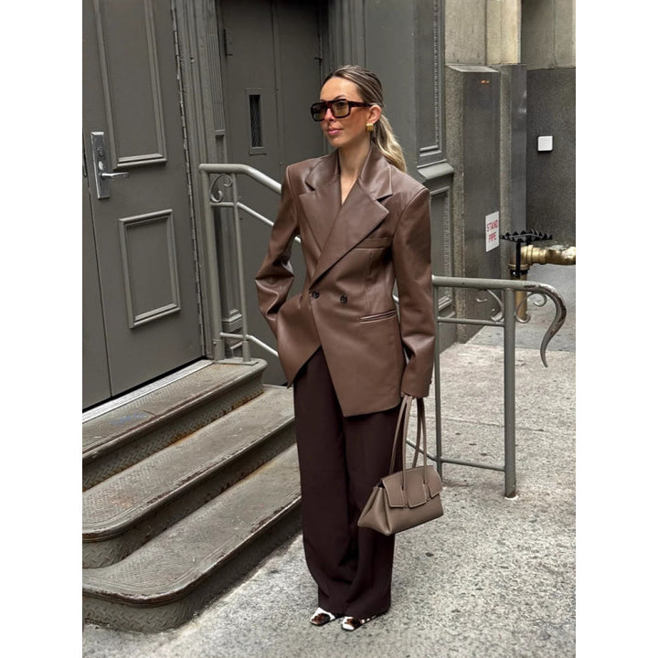 Oversized blazer for women in high-quality faux leather with double button closure Lune London