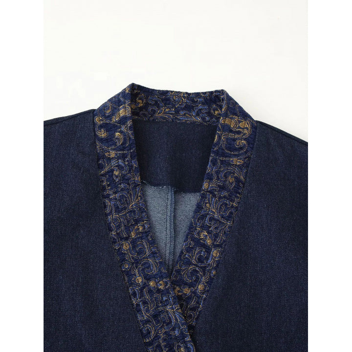 Elegant and modern jacket for ladies with artistic embroidery Lune London
